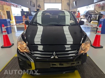 2022 Mitsubishi Mirage G4 SE – miniatura 2