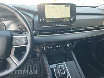 2022 Mitsubishi Outlander Black Edition - miniatura 11