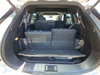 2022 Mitsubishi Outlander Black Edition - miniatura 16