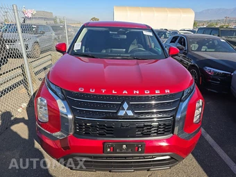 2022 Mitsubishi Outlander ES - miniatura 2