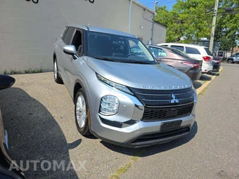 2022 Mitsubishi Outlander ES - miniatura 4