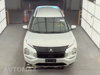 2022 Mitsubishi Outlander ES - miniatura 2
