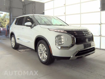 2022 Mitsubishi Outlander ES - miniatura 3