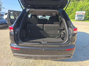 2022 Mitsubishi Outlander ES - miniatura 12