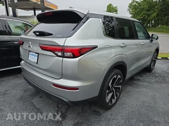 2022 Mitsubishi Outlander ES - miniatura 4