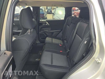 2022 Mitsubishi Outlander ES - miniatura 13