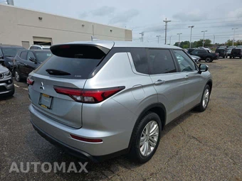2022 Mitsubishi Outlander ES - miniatura 3
