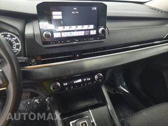 2022 Mitsubishi Outlander ES - miniatura 11