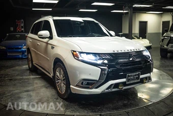 2022 Mitsubishi Outlander PHEV GT - miniatura 5