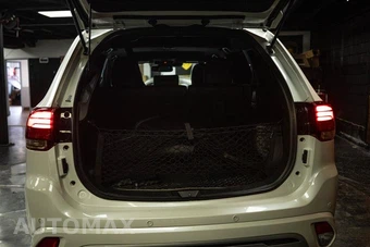 2022 Mitsubishi Outlander PHEV GT - miniatura 7