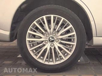 2022 Mitsubishi Outlander PHEV SEL - miniatura 11