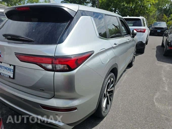 2022 Mitsubishi Outlander SE - miniatura 3
