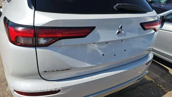 2022 Mitsubishi Outlander SE - miniatura 38