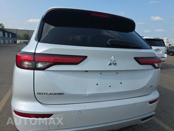 2022 Mitsubishi Outlander SE - miniatura 5