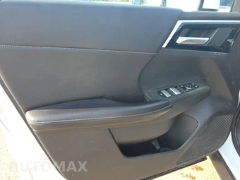 2022 Mitsubishi Outlander SE - miniatura 9