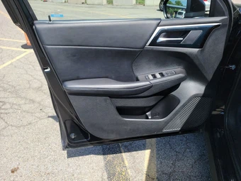 2022 Mitsubishi Outlander SE - miniatura 9