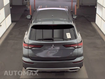 2022 Mitsubishi Outlander SE - miniatura 5