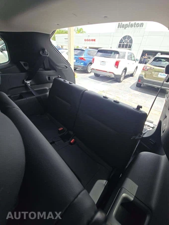2022 Mitsubishi Outlander SE Launch Edition - miniatura 14