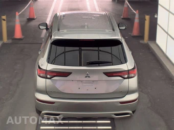2022 Mitsubishi Outlander SE Launch Edition - miniatura 5