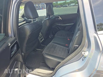 2022 Mitsubishi Outlander SE w/Tech Pkg - miniatura 13
