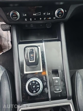 2022 Mitsubishi Outlander SE w/Tech Pkg - miniatura 16