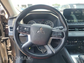 2022 Mitsubishi Outlander SEL - miniatura 10
