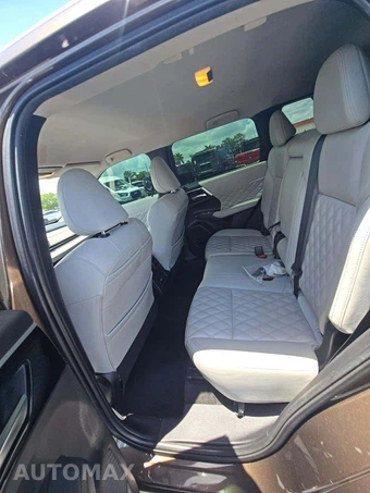 2022 Mitsubishi Outlander SEL - miniatura 10