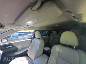 2022 Mitsubishi Outlander SEL - miniatura 11