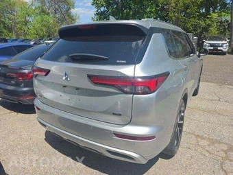 2022 Mitsubishi Outlander SEL - miniatura 3