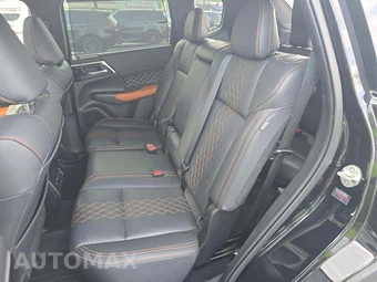 2022 Mitsubishi Outlander SEL - miniatura 10