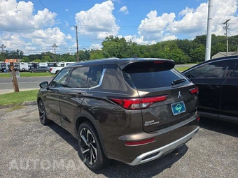 2022 Mitsubishi Outlander SEL Special Edition - miniatura 2