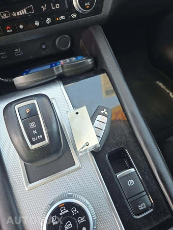 2022 Mitsubishi Outlander SEL Special Edition - miniatura 8