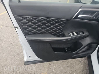 2022 Mitsubishi Outlander SEL Special Edition - miniatura 9