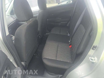 2022 Mitsubishi Outlander Sport 2.0 ES - miniatura 13