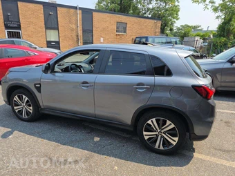 2022 Mitsubishi Outlander Sport 2.0 LE - miniatura 2
