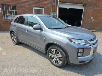 2022 Mitsubishi Outlander Sport 2.0 LE - miniatura 4