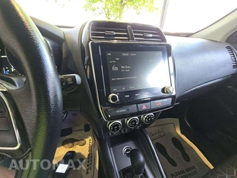 2022 Mitsubishi Outlander Sport 2.0 LE - miniatura 10