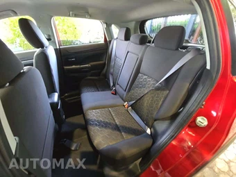 2022 Mitsubishi Outlander Sport 2.0 LE - miniatura 13
