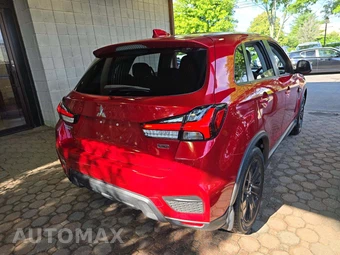 2022 Mitsubishi Outlander Sport 2.0 LE - miniatura 3