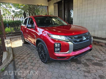 2022 Mitsubishi Outlander Sport 2.0 LE - miniatura 4