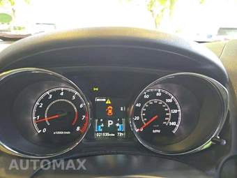 2022 Mitsubishi Outlander Sport 2.0 LE - miniatura 9