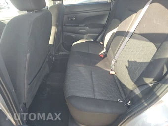 2022 Mitsubishi Outlander Sport 2.0 S - miniatura 13