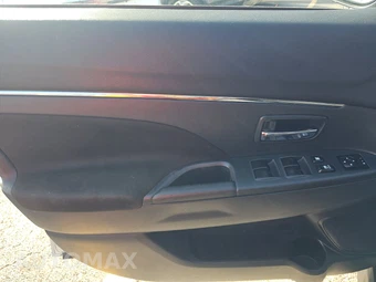 2022 Mitsubishi Outlander Sport 2.0 S - miniatura 9