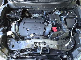 2022 Mitsubishi Outlander Sport 2.0 S - miniatura 15