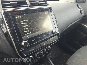2022 Mitsubishi Outlander Sport 2.0 SE - miniatura 11