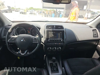 2022 Mitsubishi Outlander Sport 2.0 SE - miniatura 11