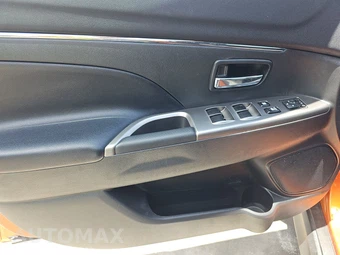 2022 Mitsubishi Outlander Sport 2.0 SE - miniatura 9