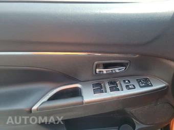 2022 Mitsubishi Outlander Sport 2.0 SE Special Edition - miniatura 9