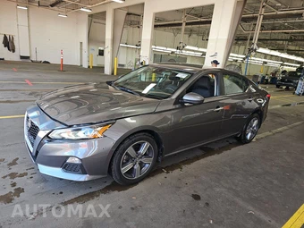2022 Nissan Altima 2.5 SE