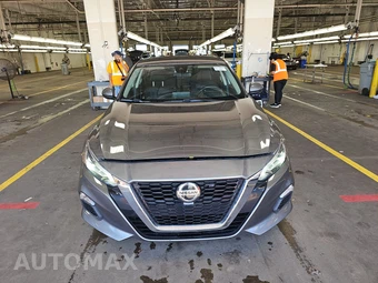 2022 Nissan Altima 2.5 SE - miniatura 2